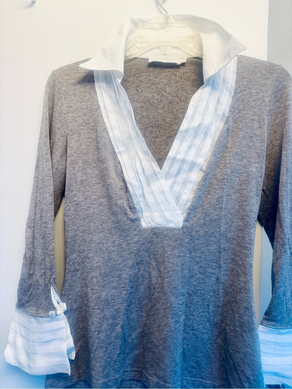Anne Fontaine White Collar with Grey Body Detail